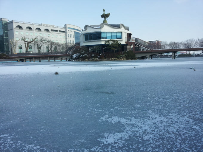 원광대학교 캠퍼스 갤러리 풍경